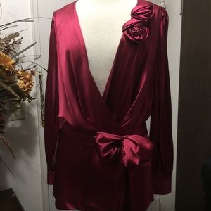 Amazing Kay Unger Blouse.